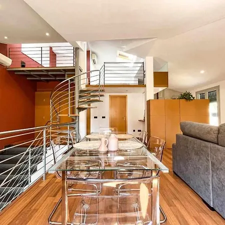 Apartament Loft Cort Reial Atico In The Heart Of The Old Town Girona